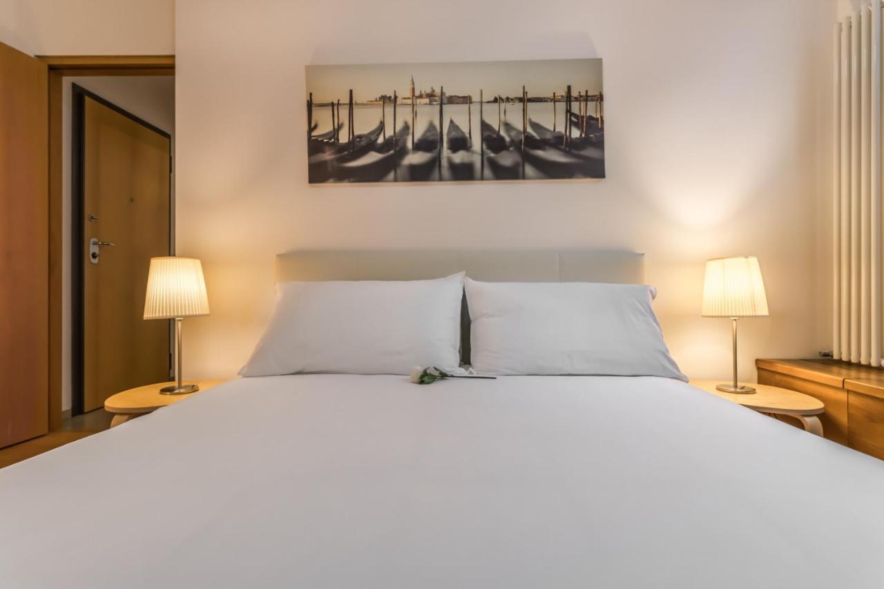 Aparthotel The Silk House à Venise Extérieur photo