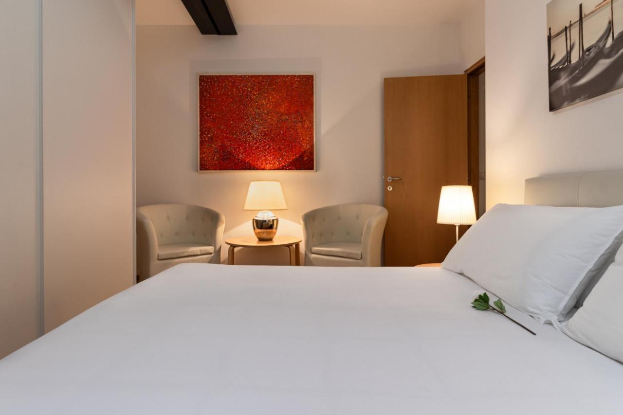 Aparthotel The Silk House à Venise Extérieur photo